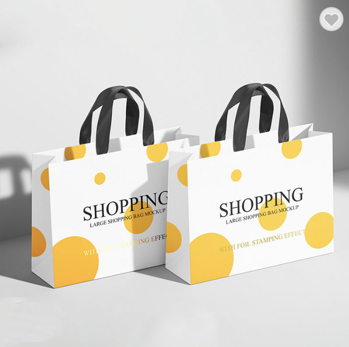 Pantone White Glossy Laminated Paper Bags Grazie Goodie Bags per gli affari 0